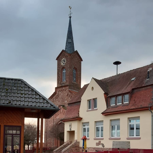 LAUTERSHEIM, auf der Sonnenseite